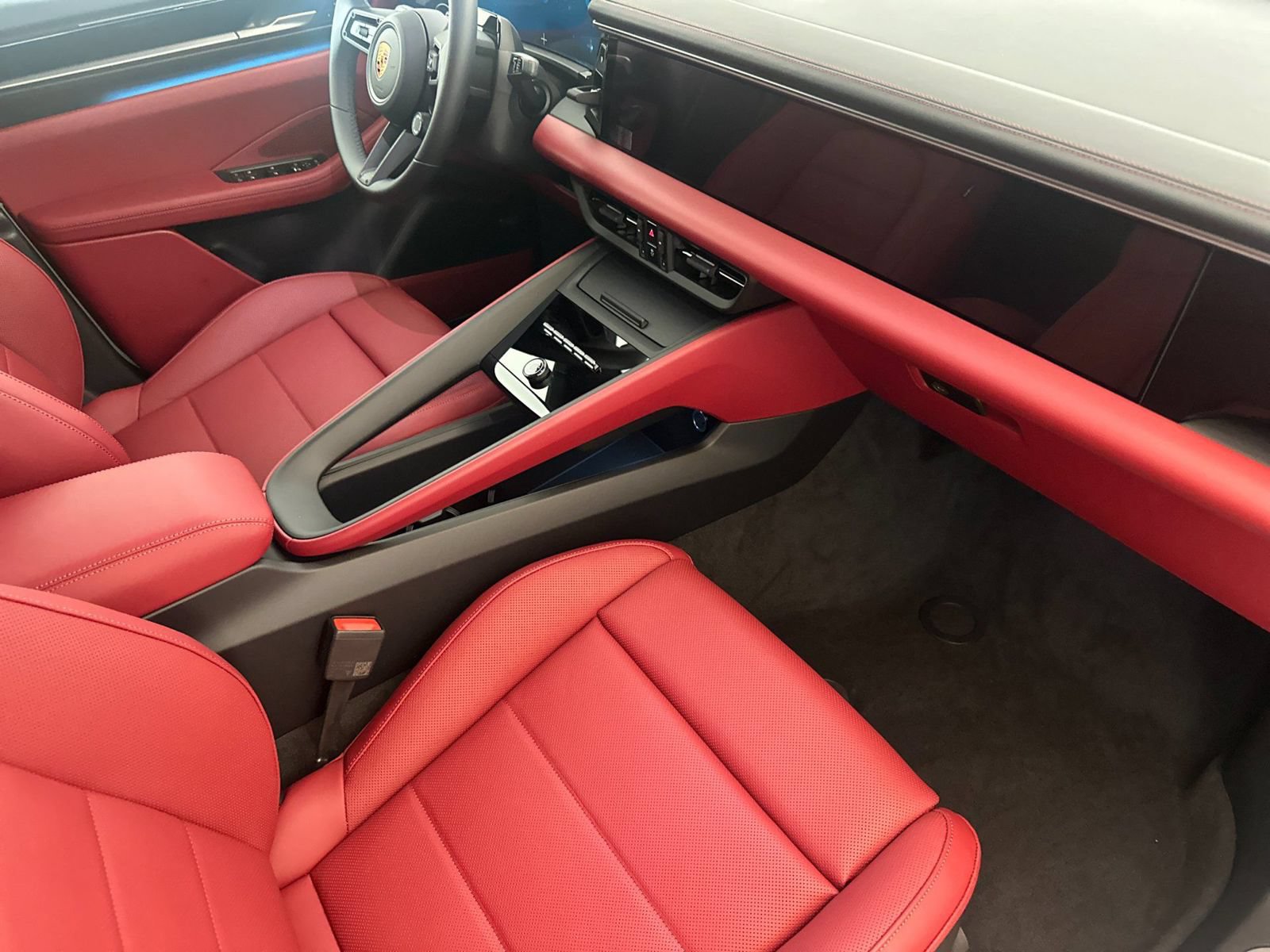 New 2026 Porsche Macan 4 Electric AWD/4WD image 15