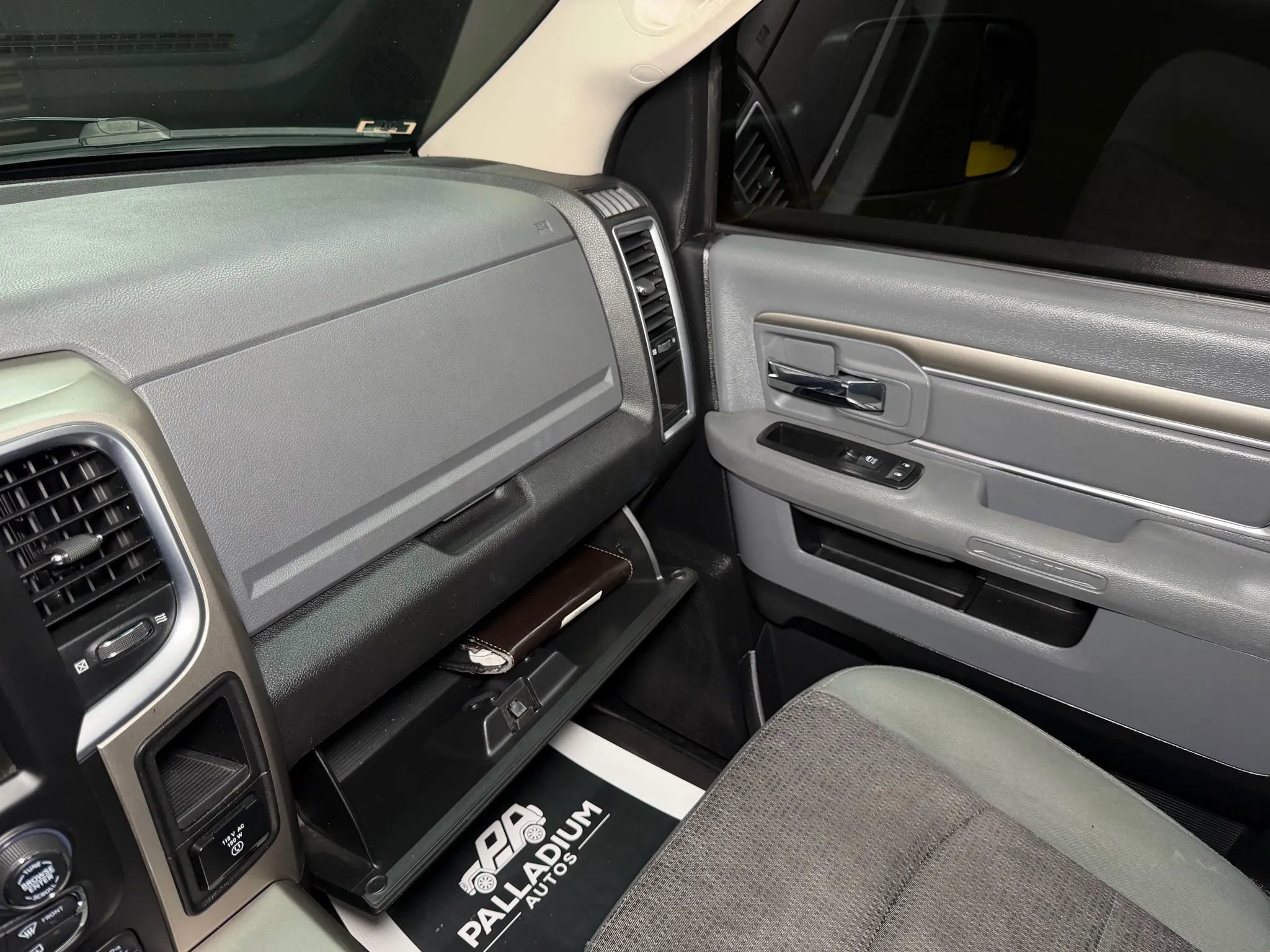 Used 2015 RAM 1500 Big Horn image 42