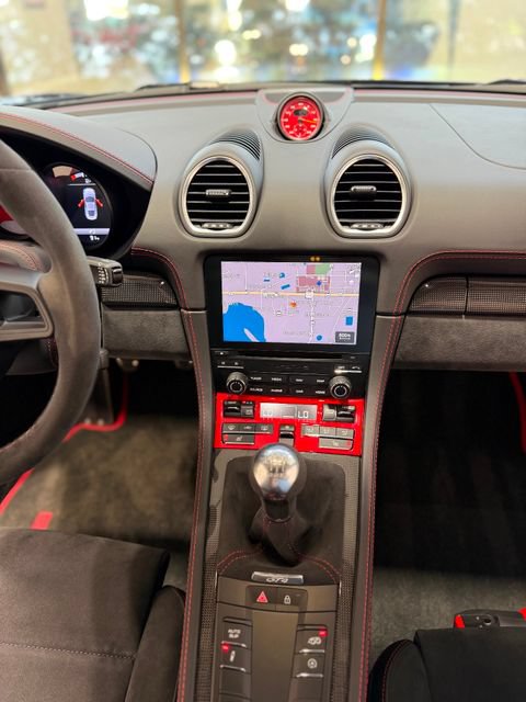 Used 2020 Porsche 718 Cayman GT4 RWD image 26