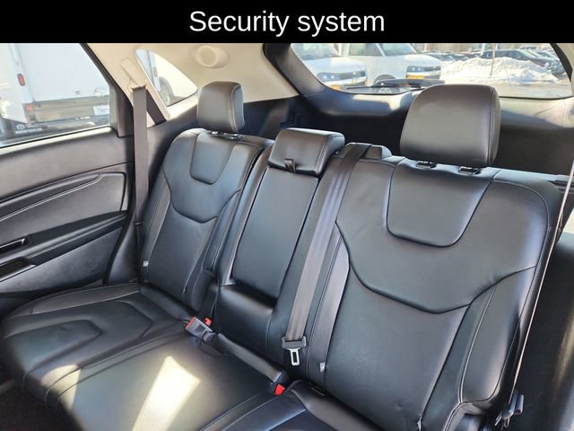 Used 2020 Ford Edge Titanium w/ Cargo Accessory Package image 28