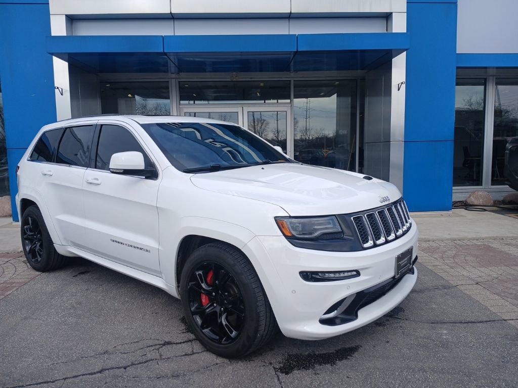 Used 2015 Jeep Grand Cherokee SRT w/ Luxury Group II image 2