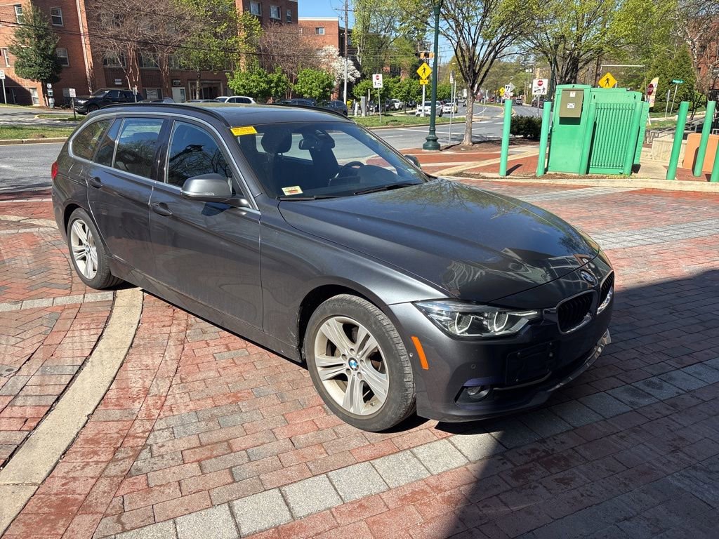 Used 2017 BMW 330i xDrive Wagon image 1