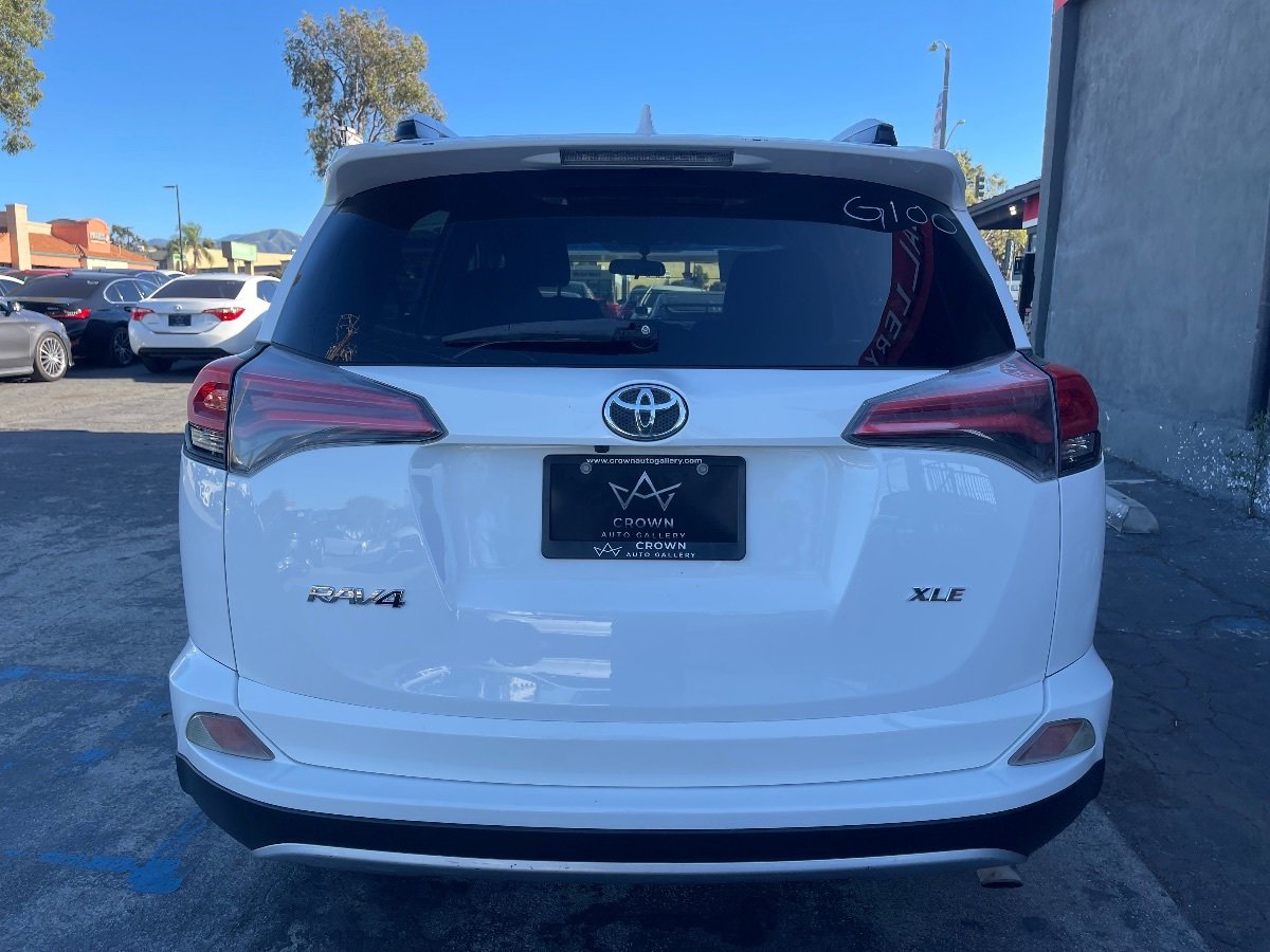 Used 2016 Toyota RAV4 XLE FWD image 8