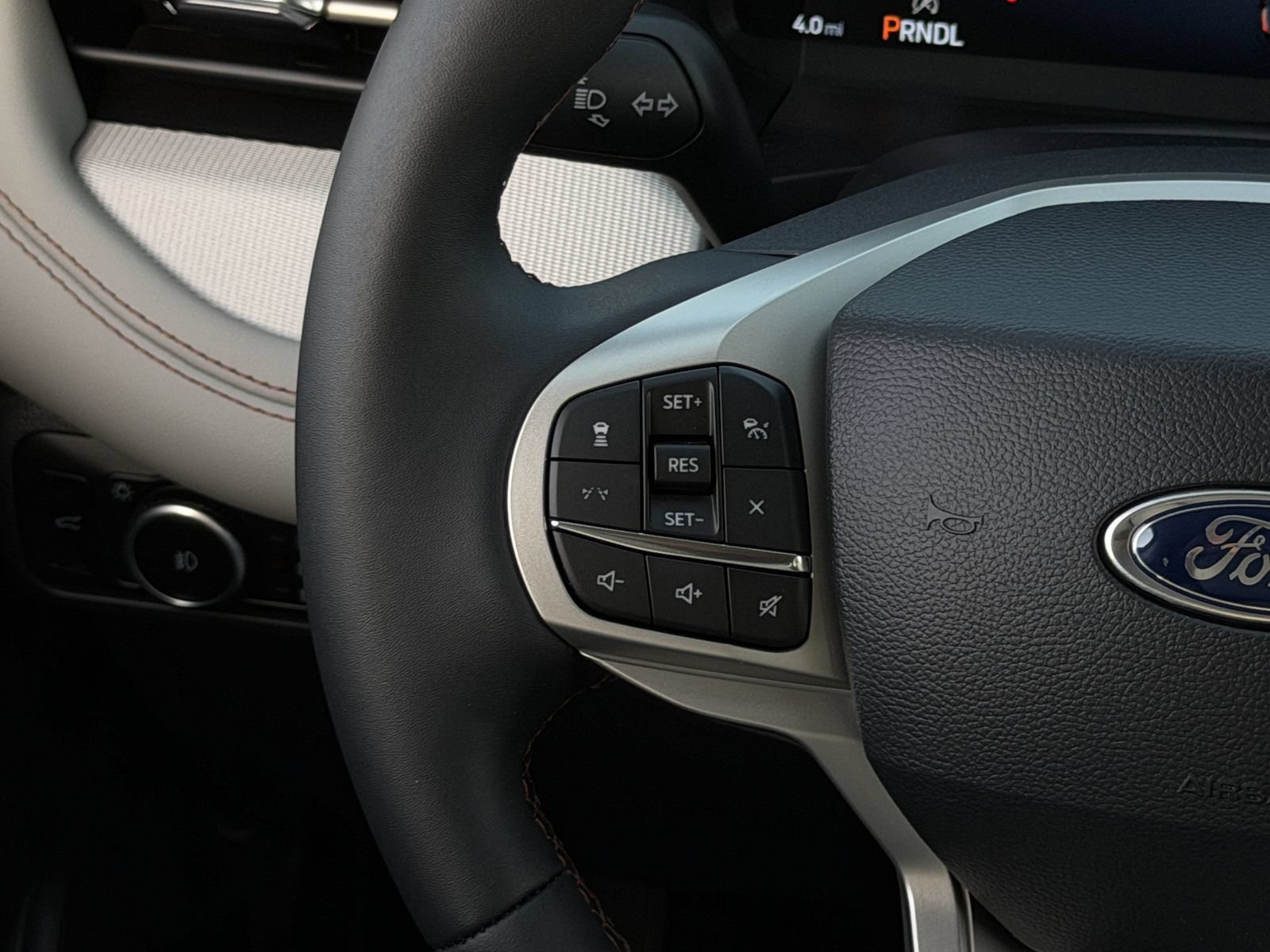 New 2026 Ford Explorer Active w/ Active Comfort Package RWD image 13