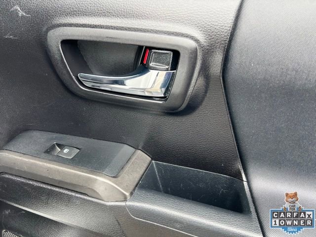 Used 2019 Toyota Tacoma TRD Sport image 39