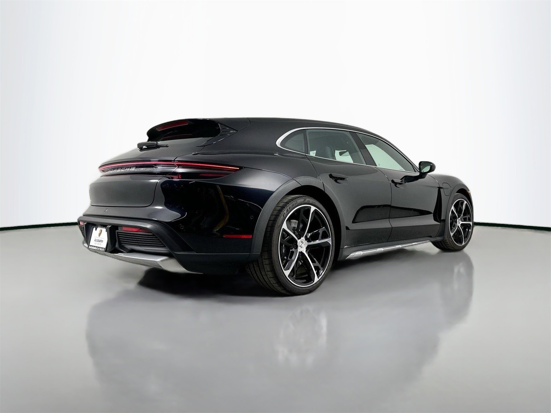 Certified 2025 Porsche Taycan 4S image 8