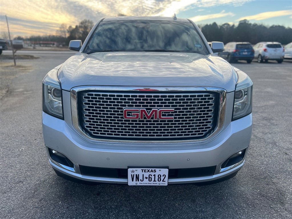 Used 2015 GMC Yukon Denali w/ Open Road Package image 8