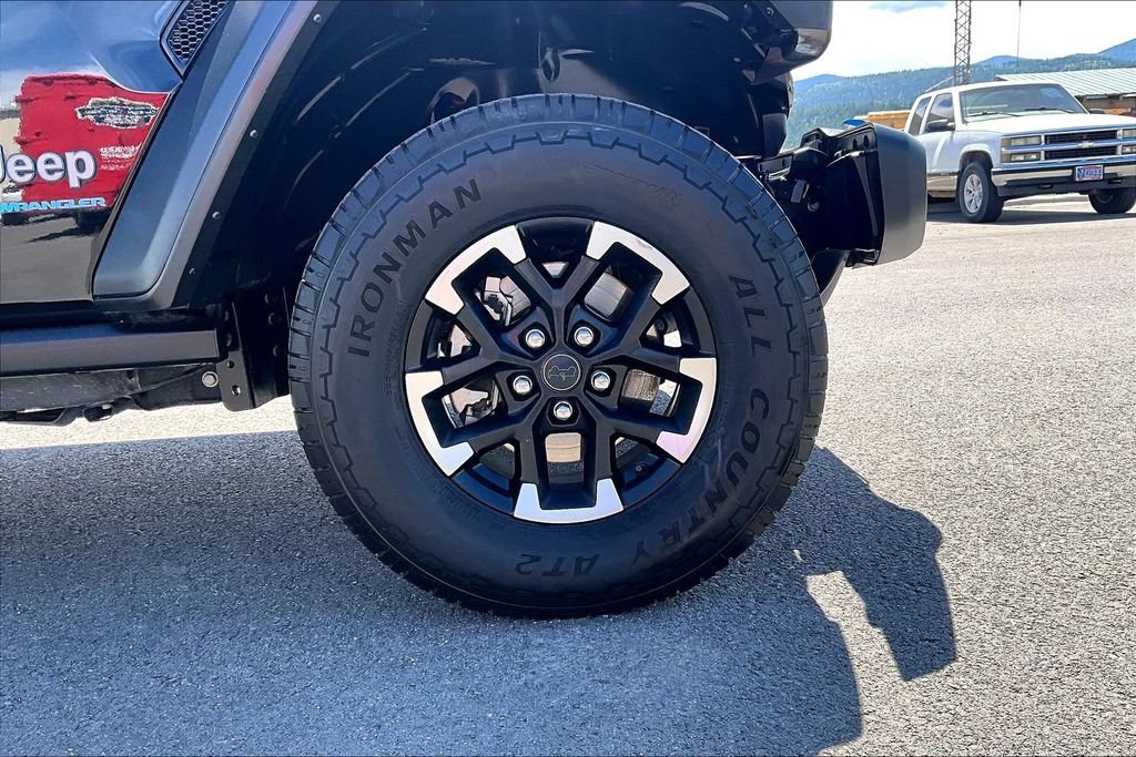 Used 2024 Jeep Wrangler Unlimited Rubicon 4xe AWD/4WD image 9