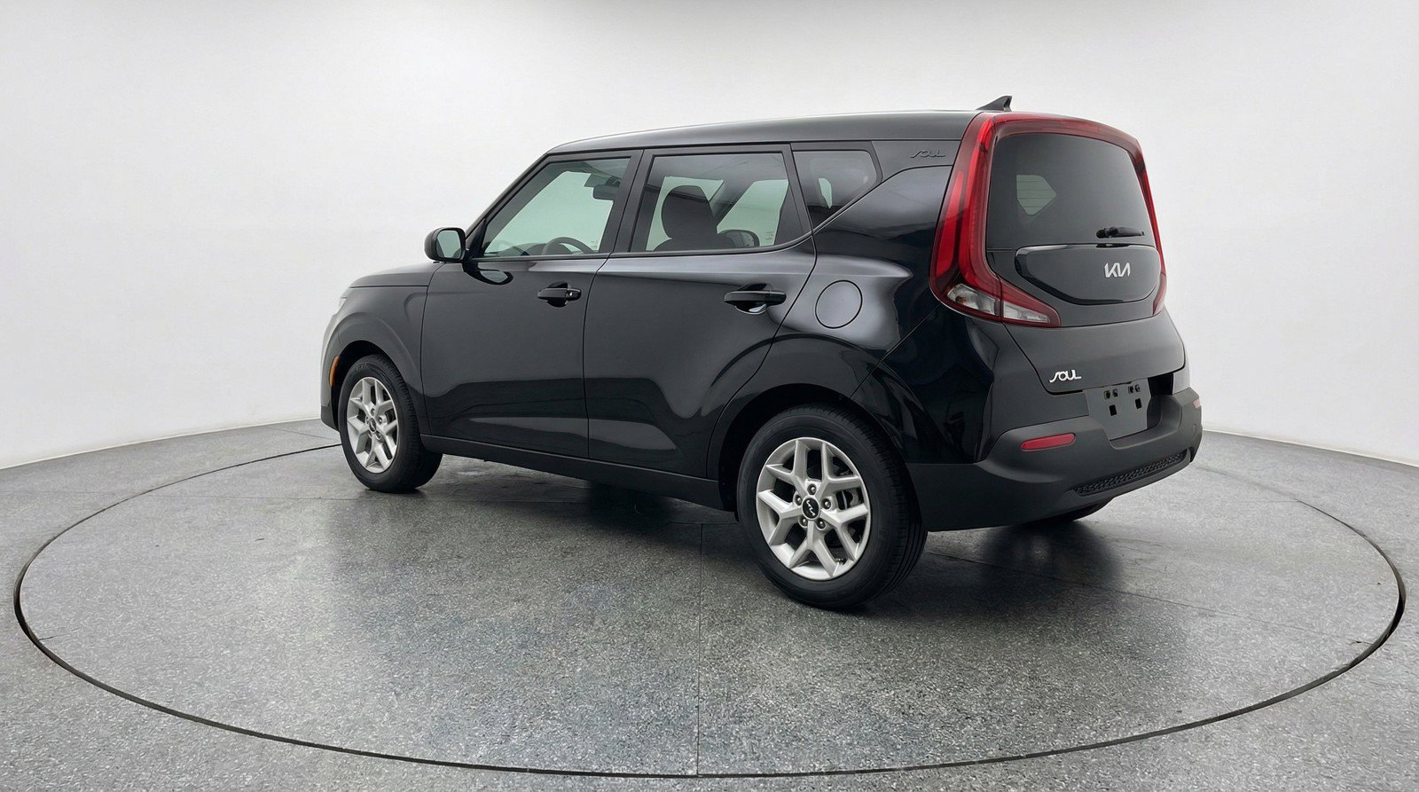 Used 2025 Kia Soul LX w/ LX Technology Package FWD image 6