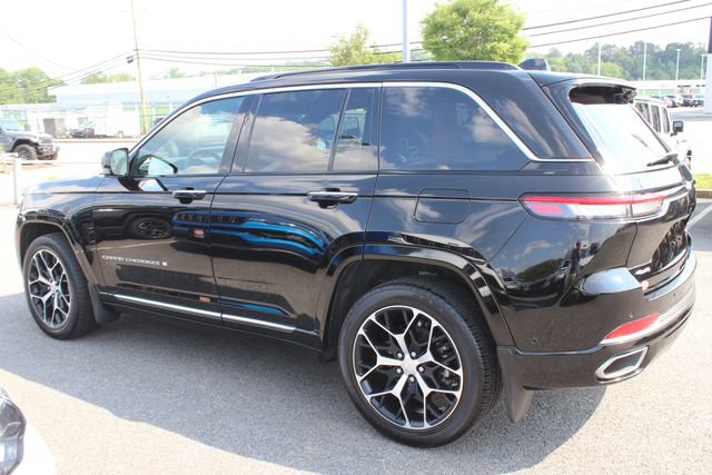 Used 2025 Jeep Grand Cherokee Summit AWD/4WD image 29
