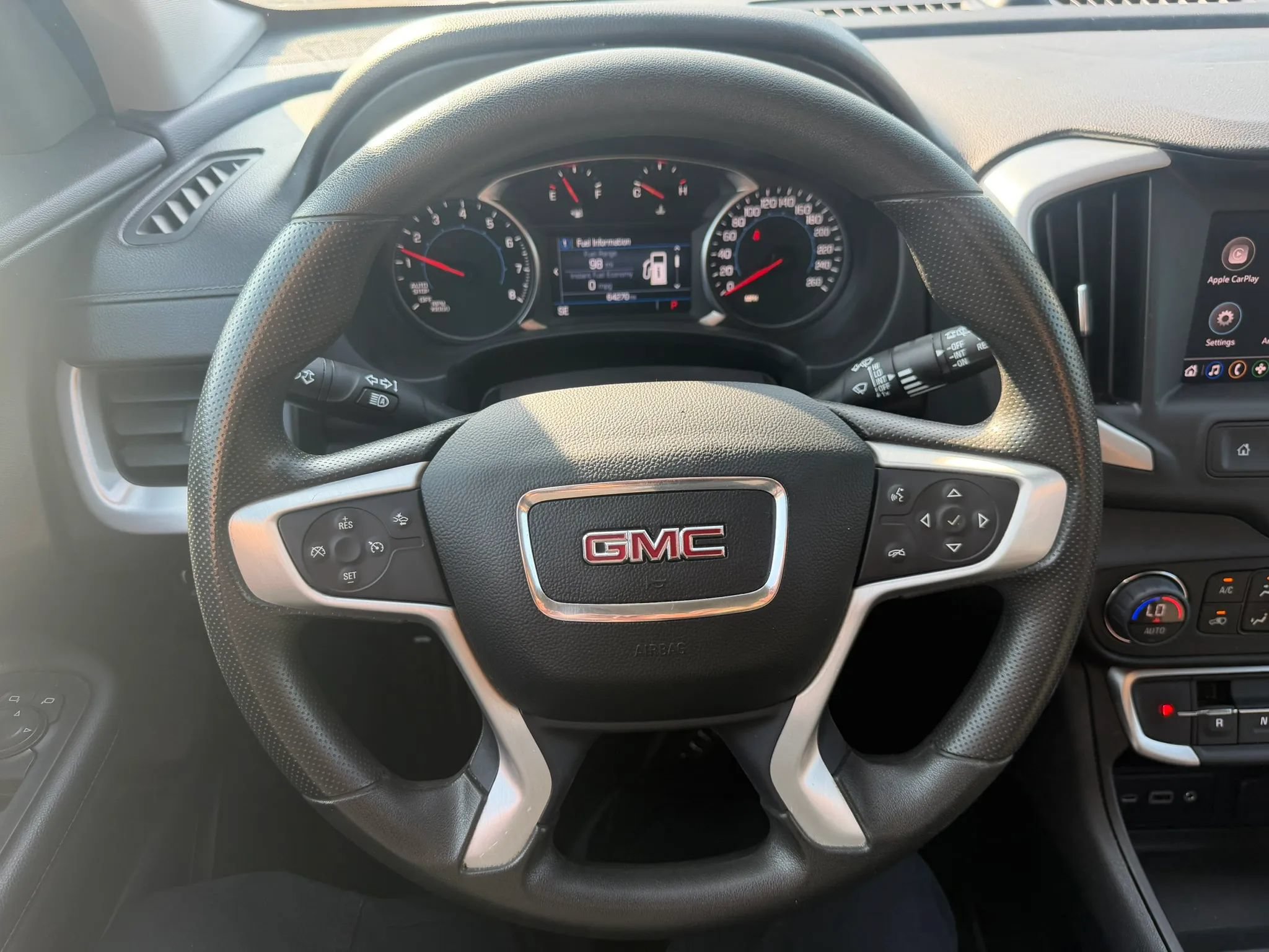 Used 2023 GMC Terrain SLE FWD image 12