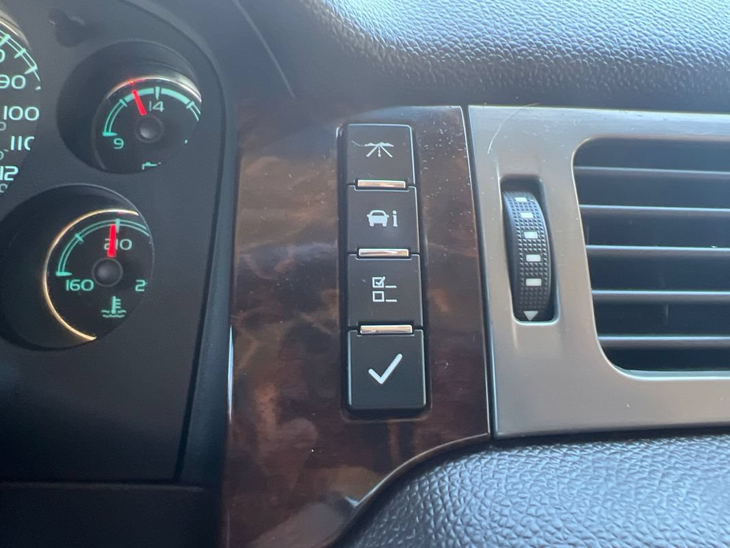 Used 2013 GMC Sierra 1500 Denali AWD/4WD image 24