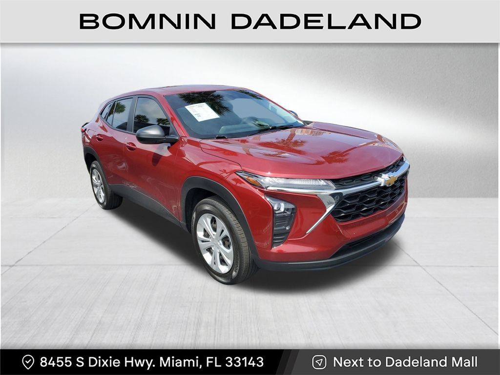 Used 2025 Chevrolet Trax LS