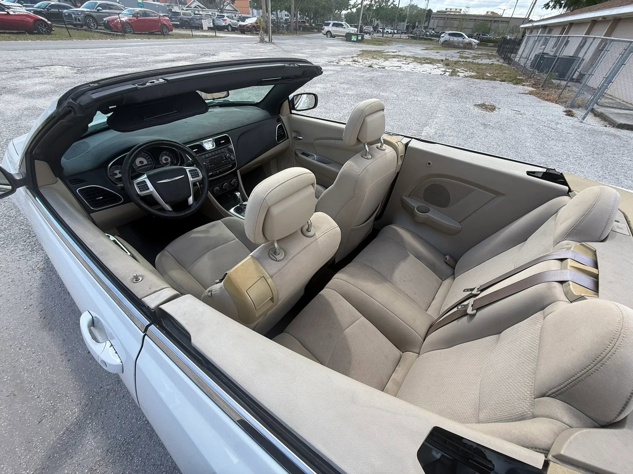 Used 2014 Chrysler 200 Touring image 9