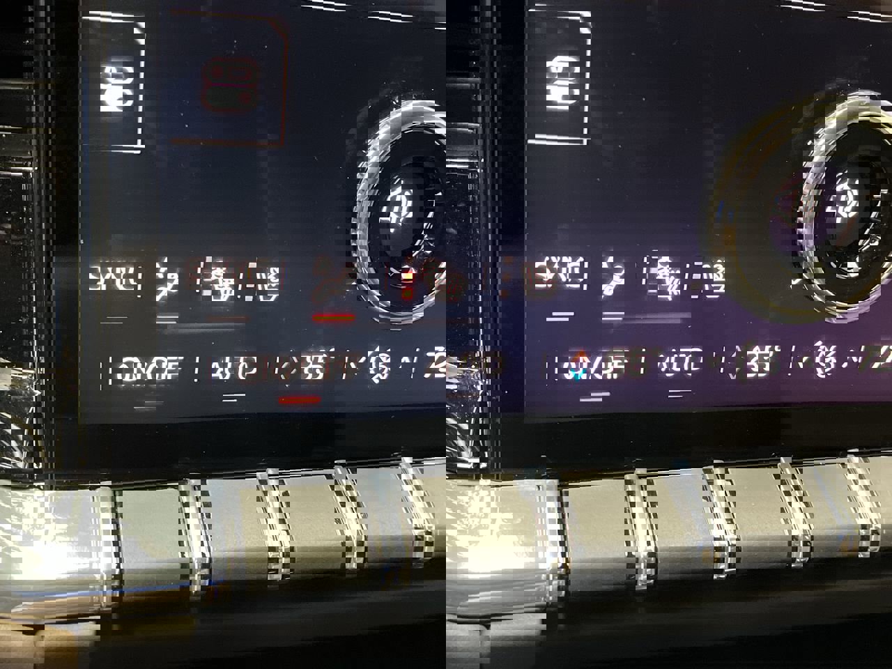 Certified 2025 GMC Yukon XL Denali Ultimate w/ LPO, Floor Liner Package image 28