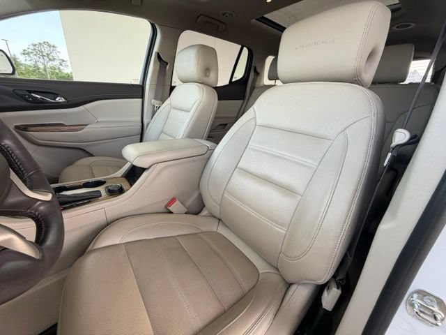 Used 2019 GMC Acadia Denali w/ Technology Package FWD image 17