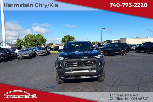 Used 2026 Chevrolet Colorado Trail Boss AWD/4WD image 2