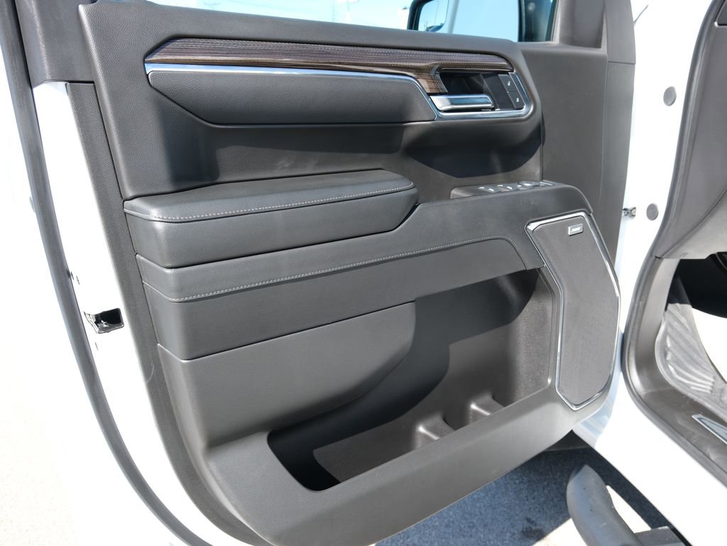 Used 2025 Chevrolet Silverado 1500 LT Trail Boss w/ Convenience Package II image 15