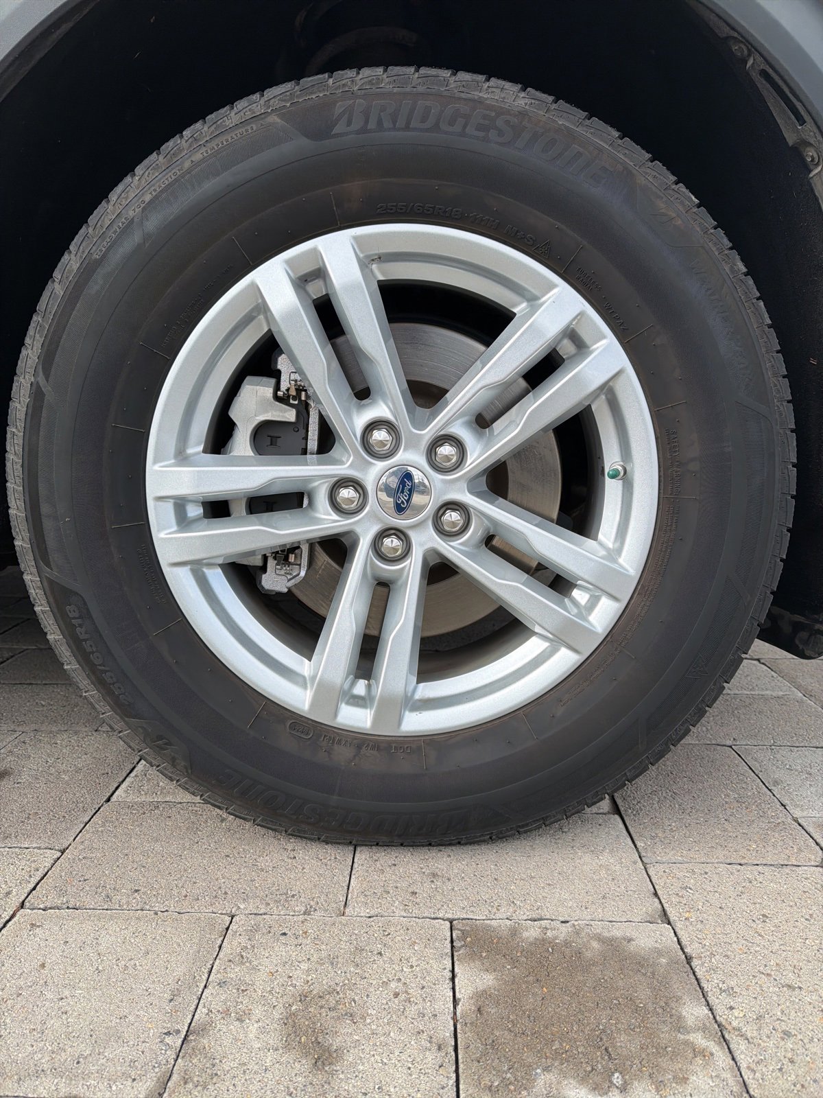 Used 2020 Ford Explorer XLT w/ Equipment Group 202A image 7