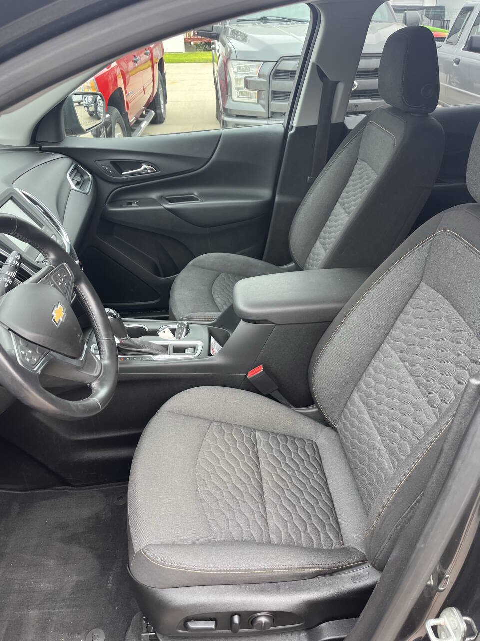 Used 2018 Chevrolet Equinox LT image 13