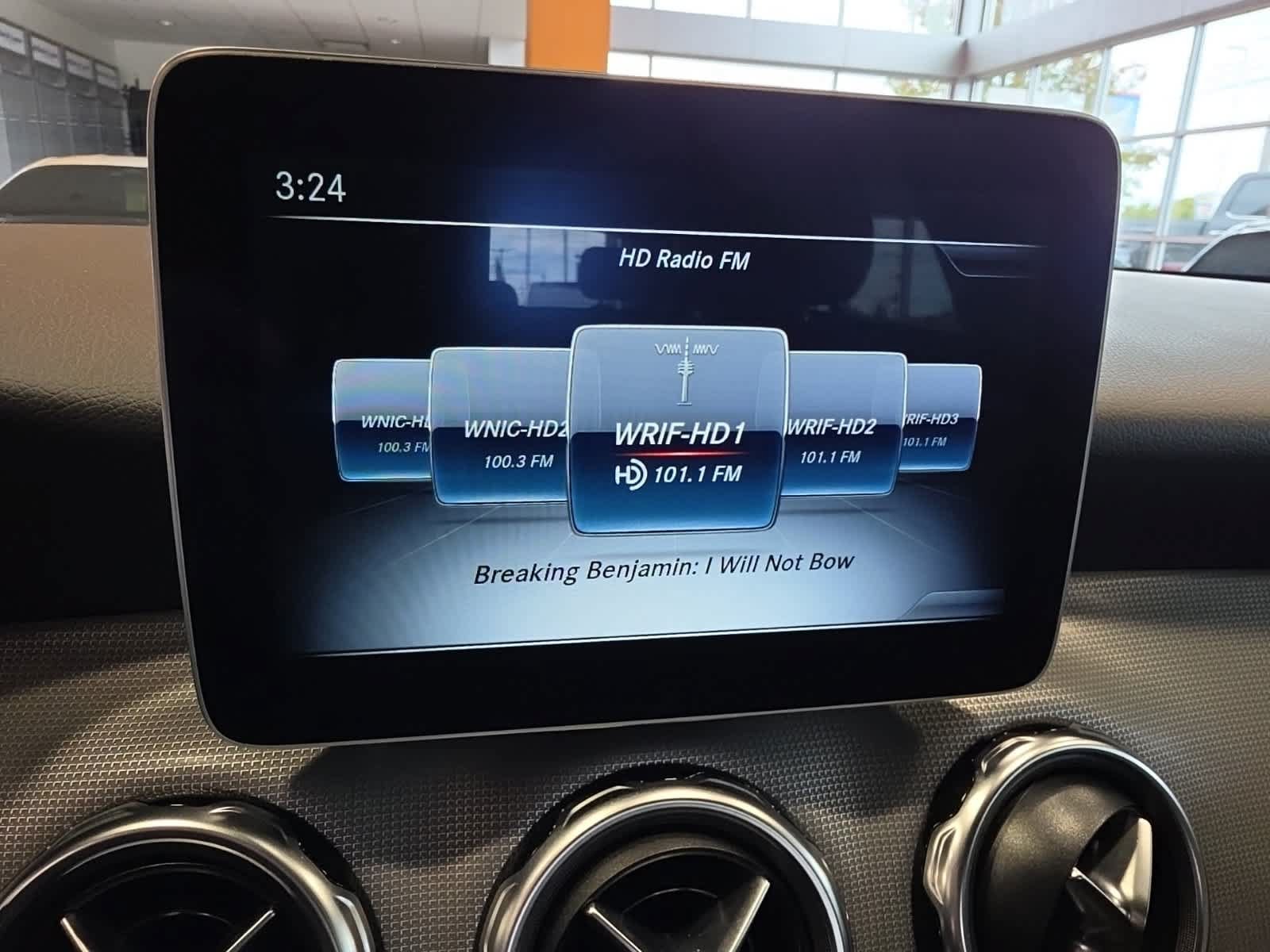 Used 2019 Mercedes-Benz GLA 250 4MATIC image 32
