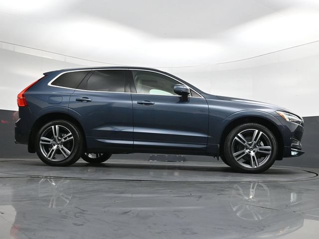 Used 2021 Volvo XC60 T5 Momentum w/ Premium Package AWD/4WD image 36