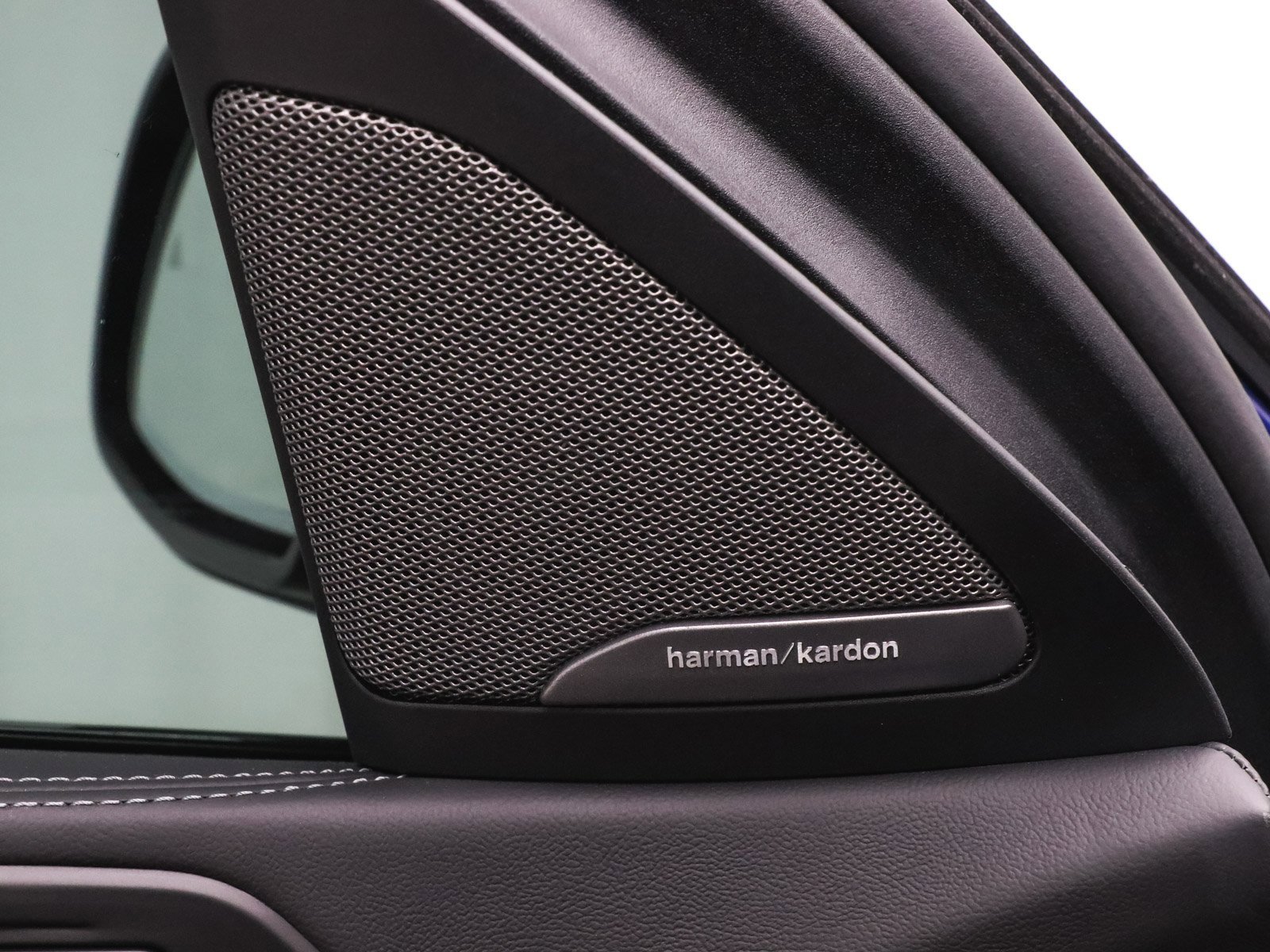 Used 2024 BMW X6 M Competition w/ Executive Package image 13