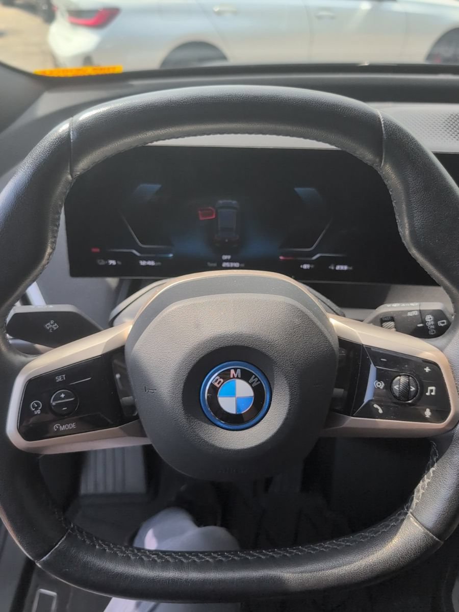 Used 2024 BMW iX M60 AWD/4WD image 11