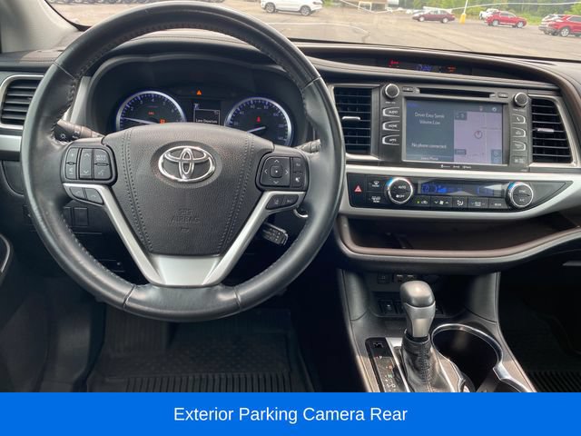 Used 2019 Toyota Highlander XLE AWD/4WD image 7