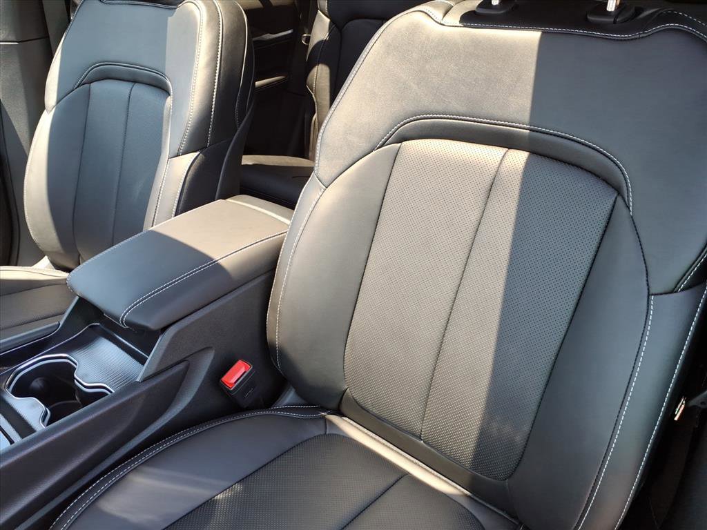 New 2026 Jeep Grand Cherokee Limited AWD/4WD image 18