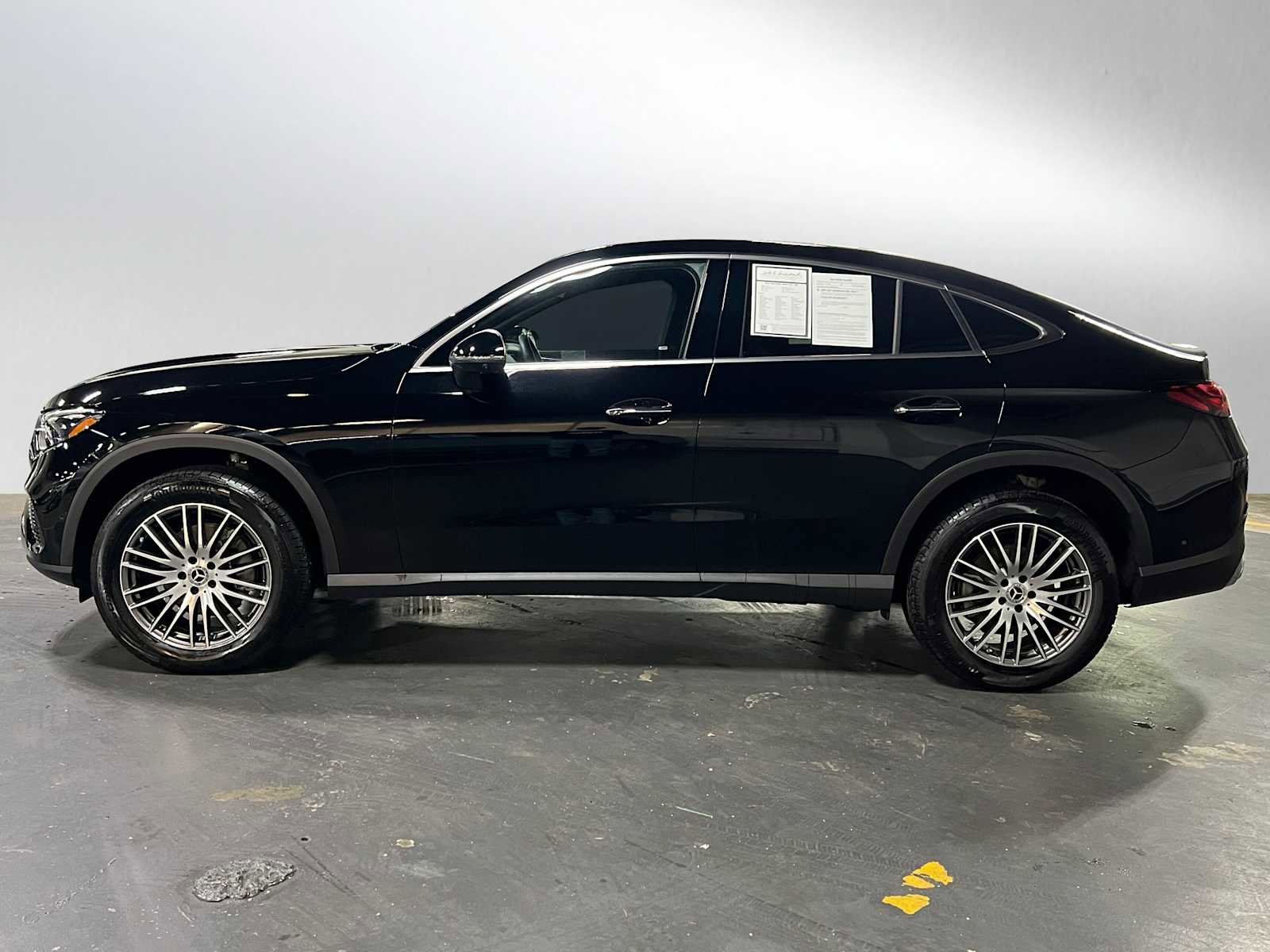 Certified 2025 Mercedes-Benz GLC 300 4MATIC image 7