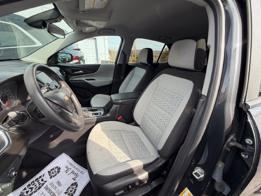 Used 2022 Chevrolet Equinox LS w/ LS Convenience Package AWD/4WD image 9