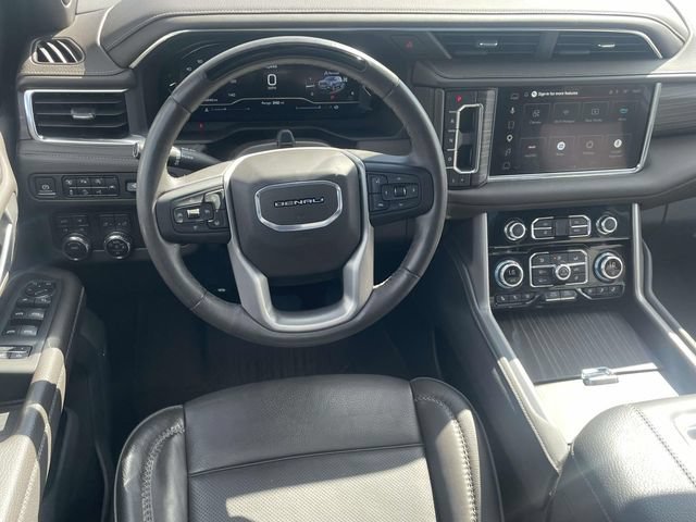 Used 2024 GMC Yukon Denali w/ Advanced Technology Package AWD/4WD image 14