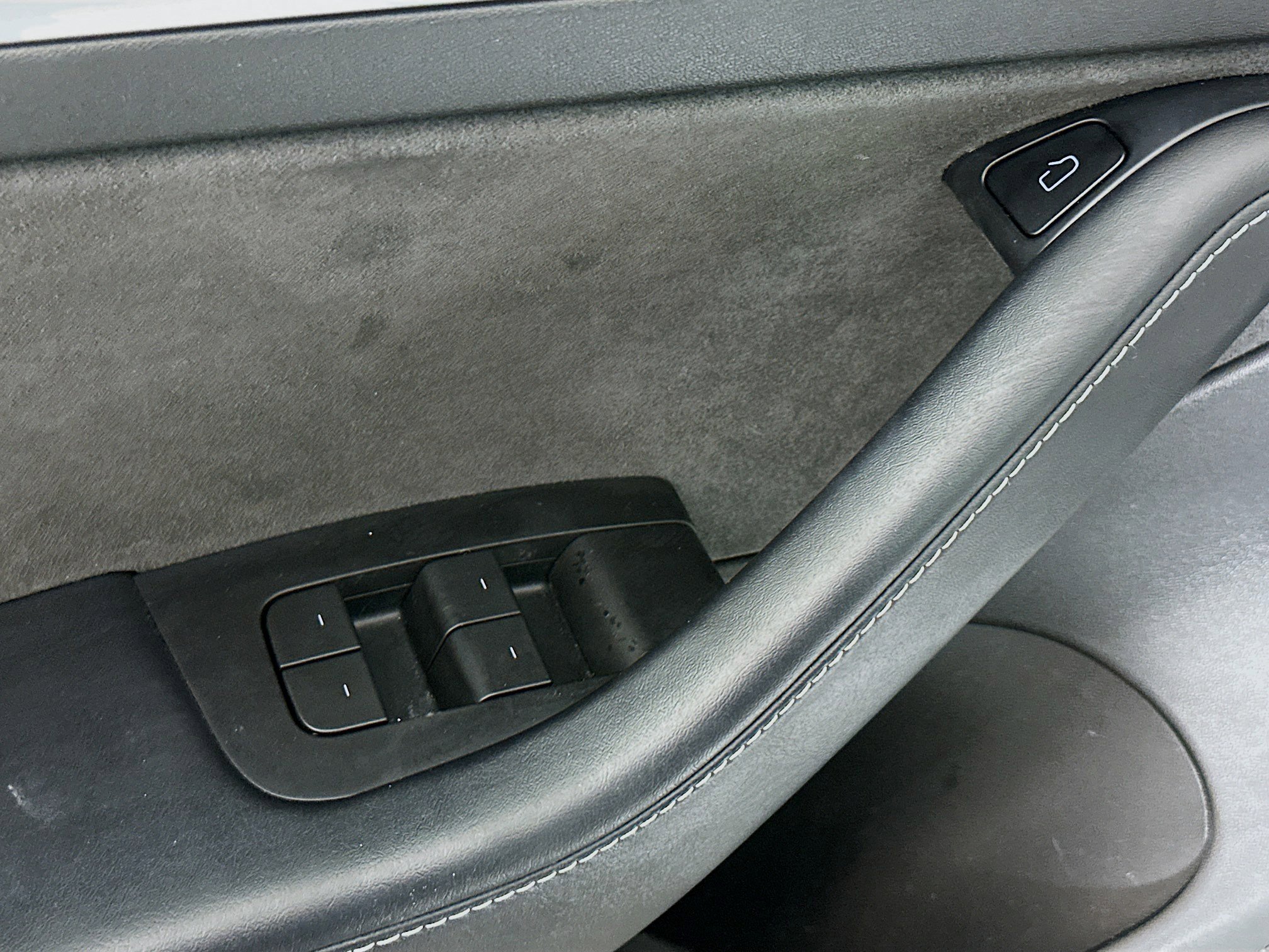 Used 2021 Tesla Model 3 Performance image 15