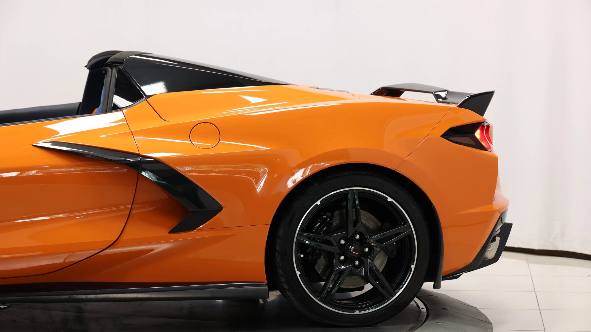 Used 2022 Chevrolet Corvette Stingray Premium Conv w/ Z51 Performance Package image 10