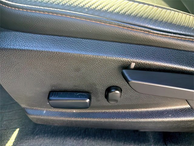 Used 2022 GMC Canyon AT4 image 18