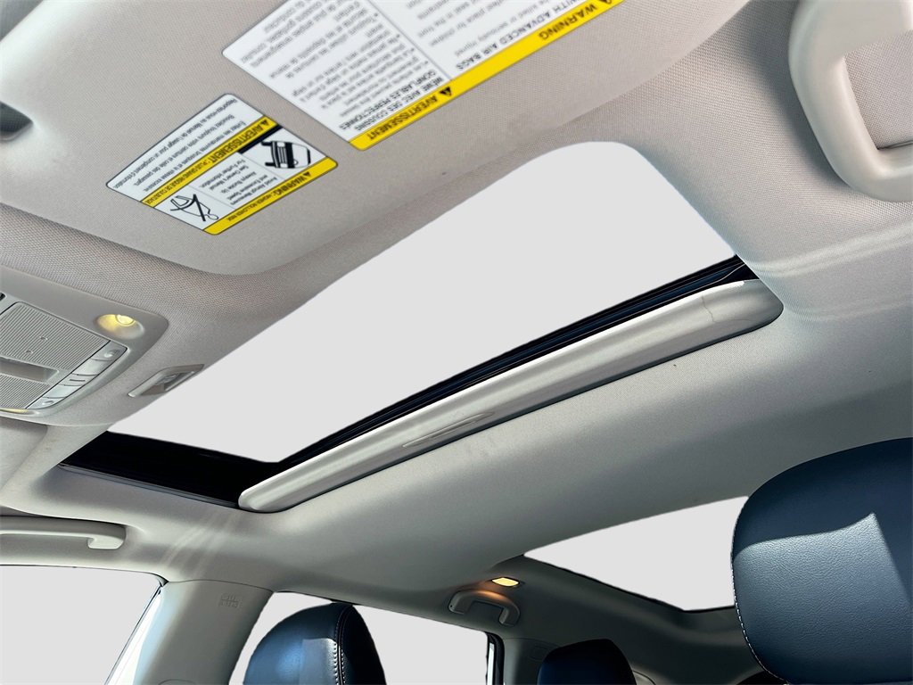 Certified 2020 Nissan Pathfinder Platinum image 22