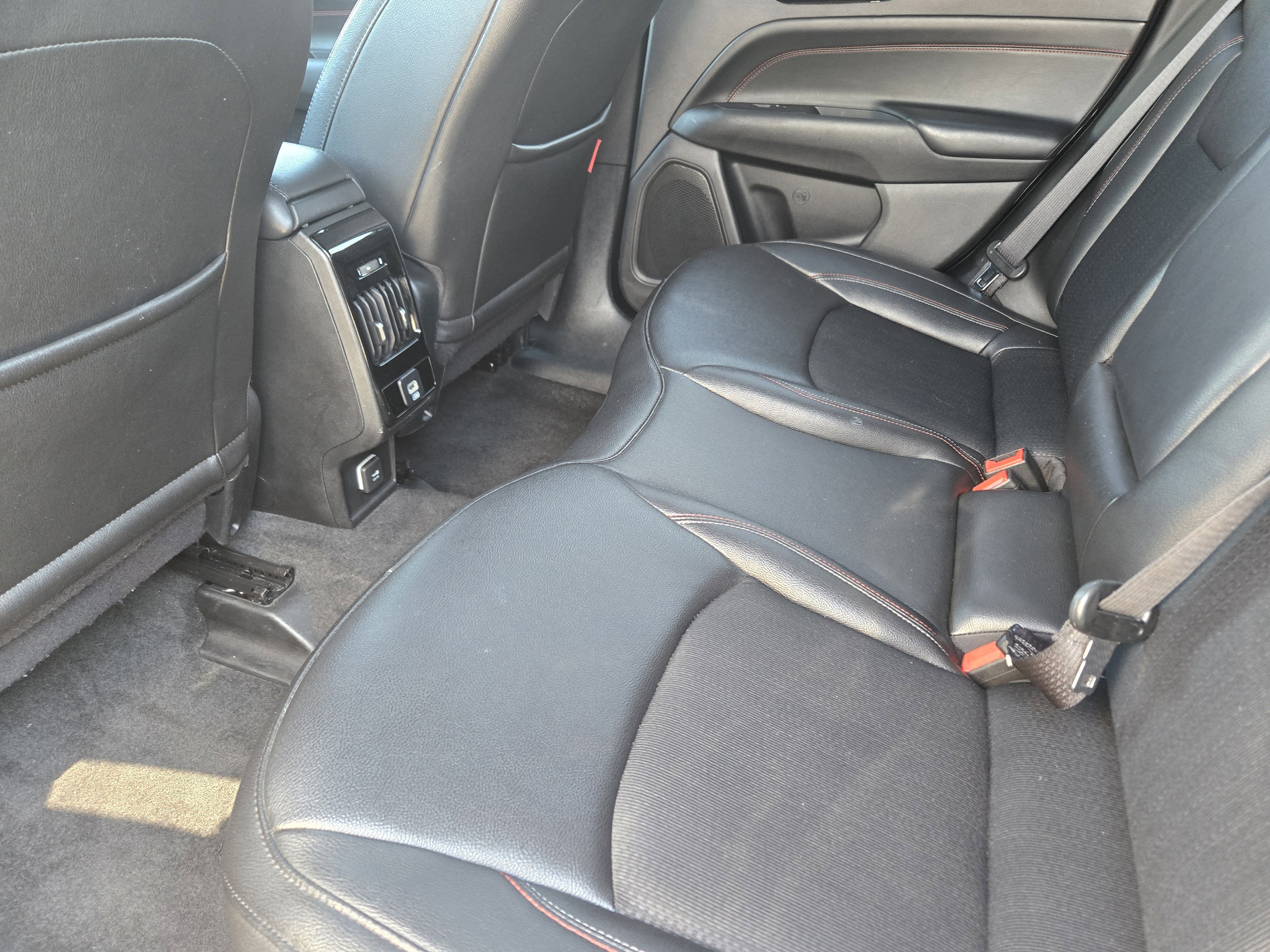 Used 2024 Jeep Compass Trailhawk image 30