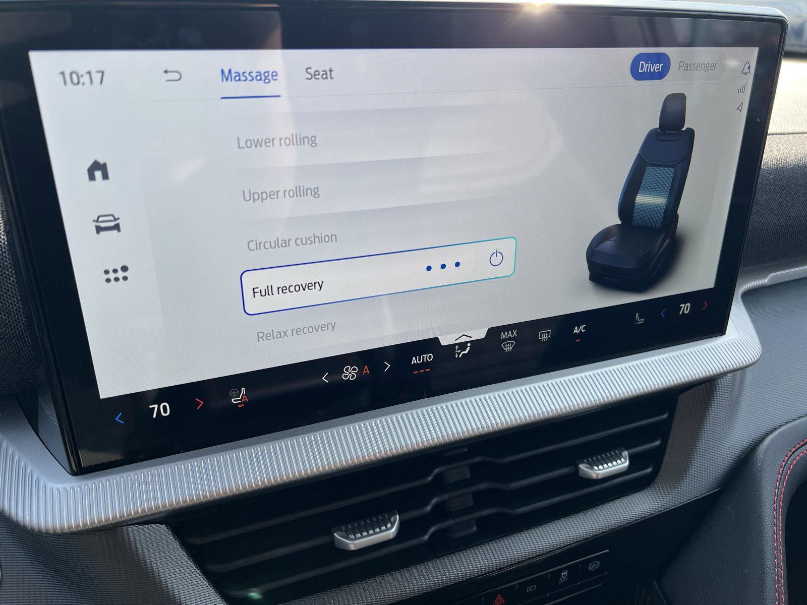 Used 2025 Ford Explorer ST-Line w/ Premium Package AWD/4WD image 31