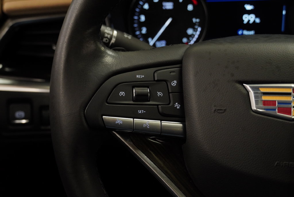 Used 2020 Cadillac XT6 Premium Luxury w/ Platinum Package FWD image 33