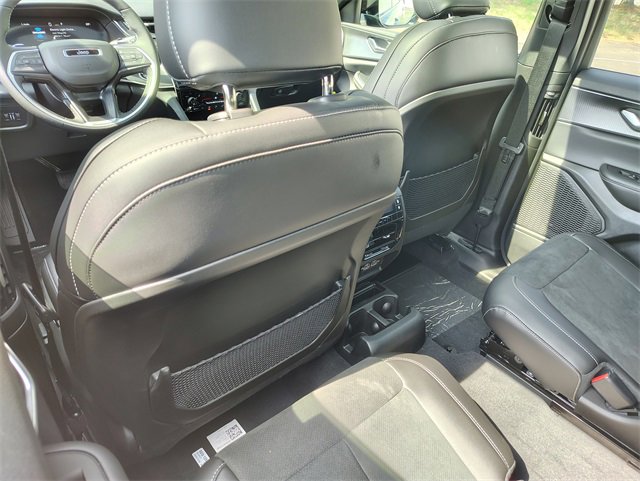 New 2025 Jeep Grand Cherokee L Altitude image 31