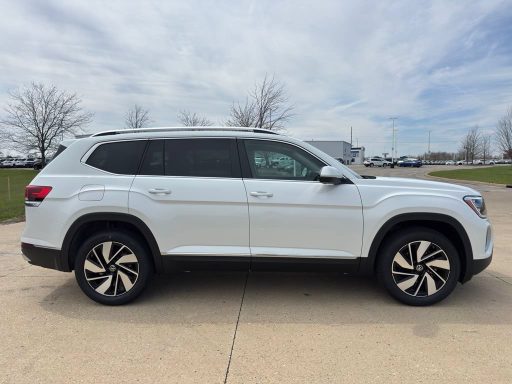 New 2026 Volkswagen Atlas SEL AWD/4WD image 2