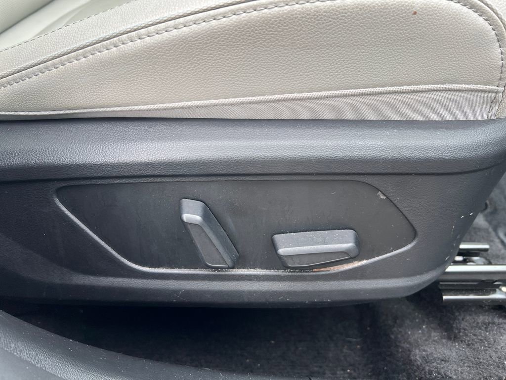 Certified 2024 Hyundai Tucson Limited image 16