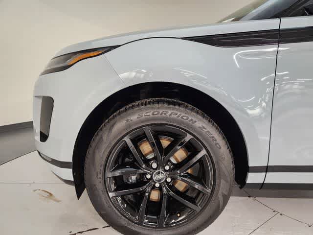 New 2026 Land Rover Range Rover Evoque S AWD/4WD image 17