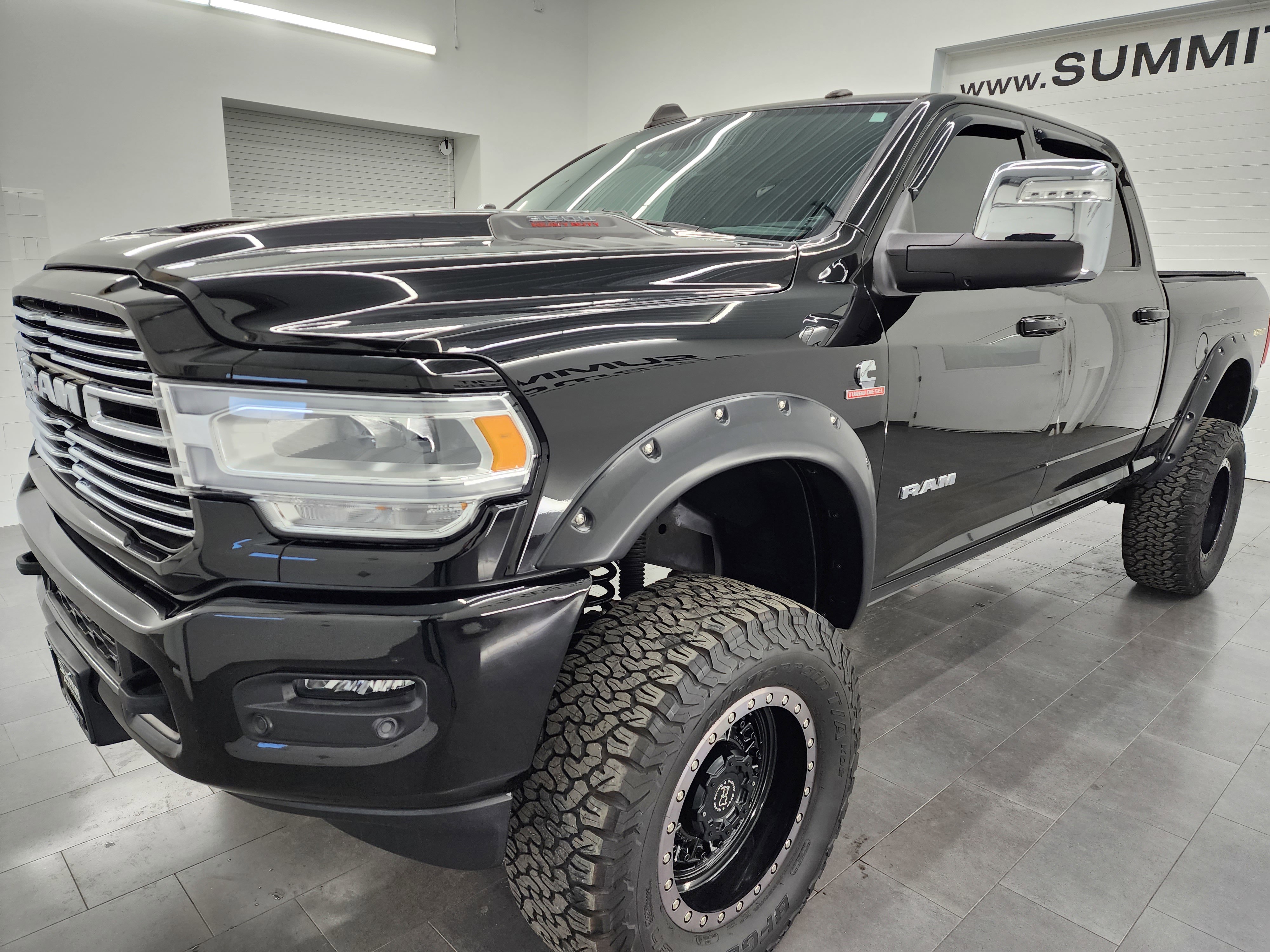 Used 2023 RAM 3500 Laramie image 7
