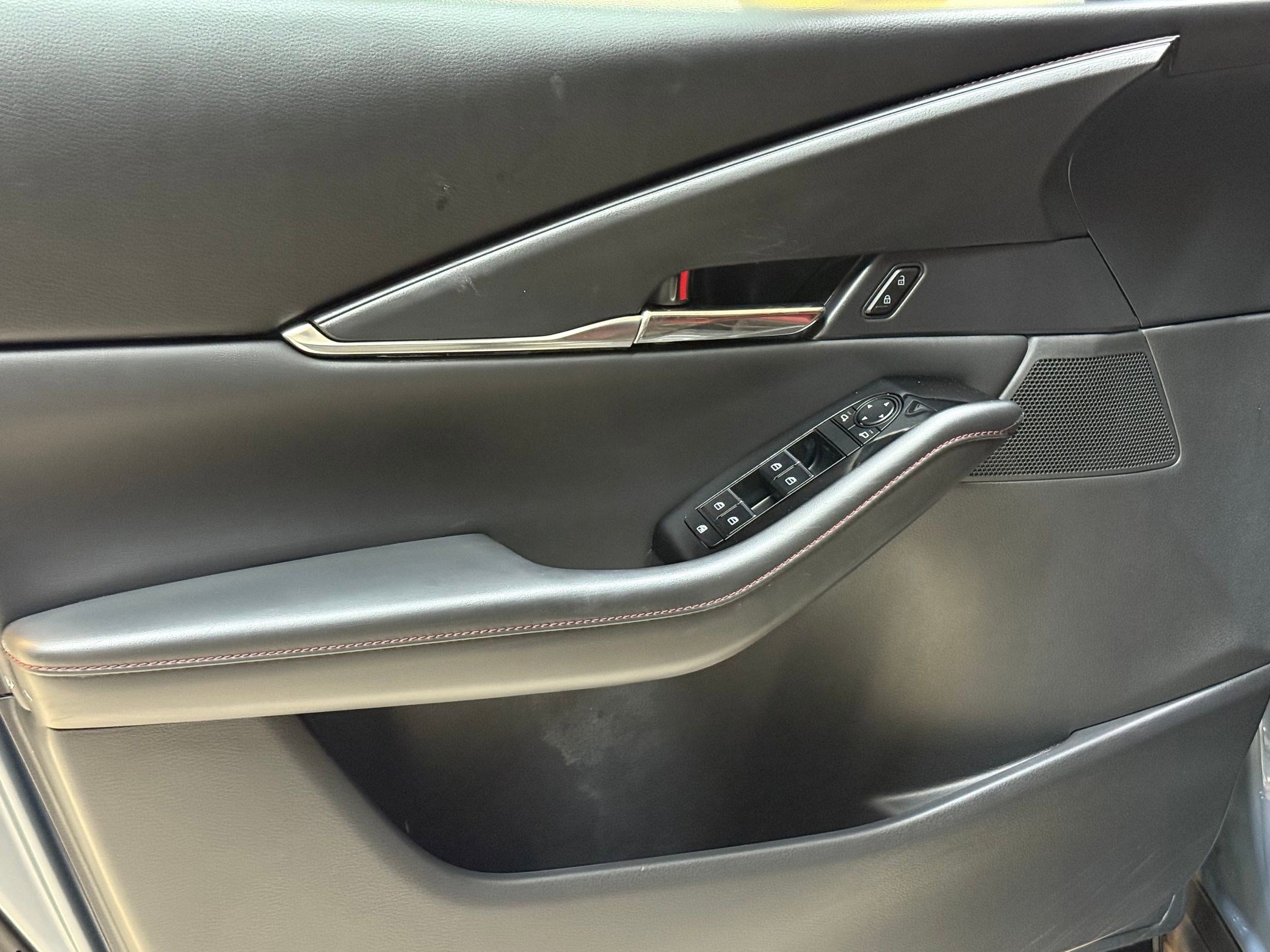 Used 2022 MAZDA CX-30 AWD 2.5 S w/ Preferred Package image 13