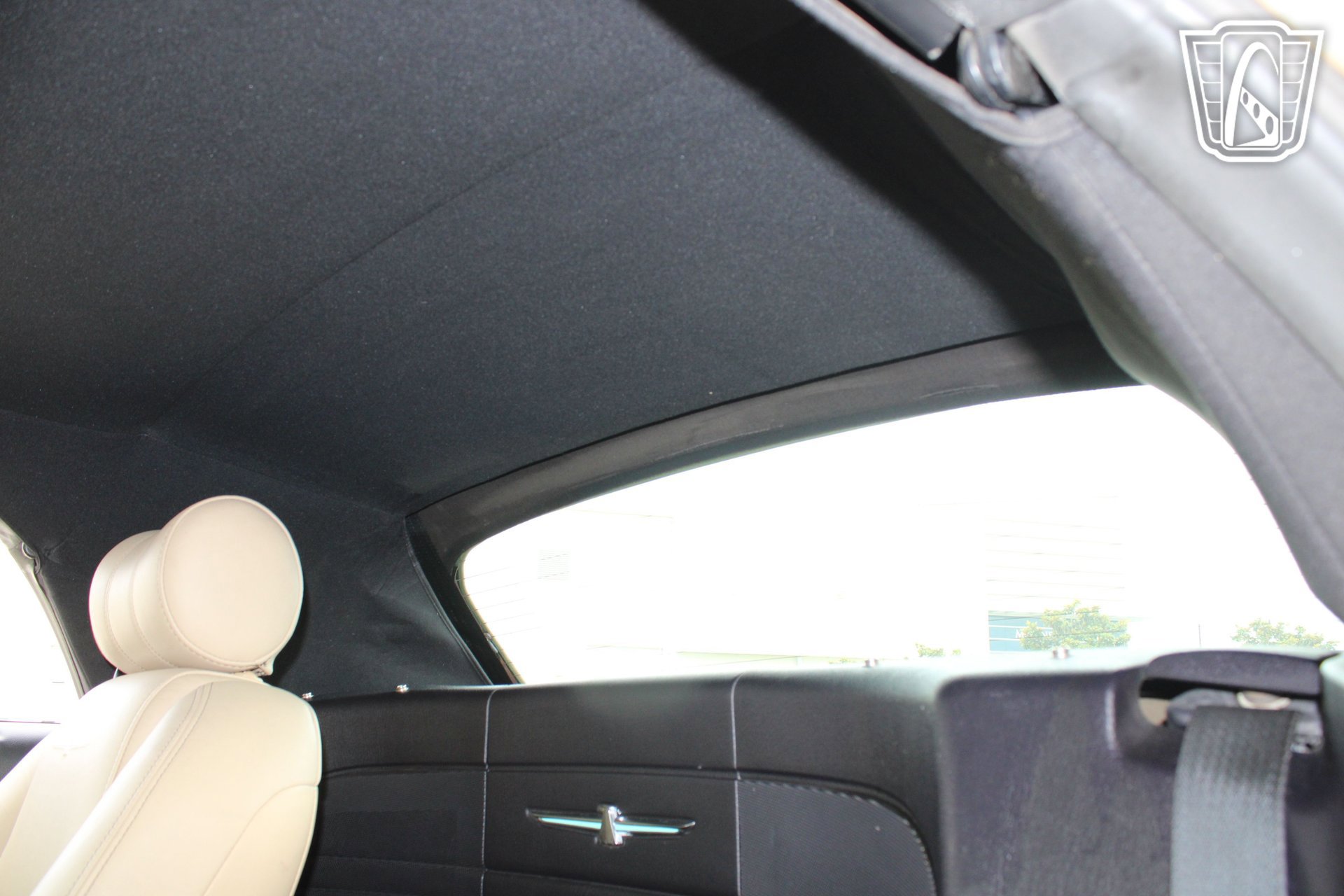 Used 2004 Ford Thunderbird RWD image 14