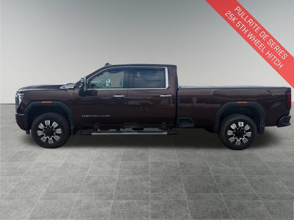 Used 2024 GMC Sierra 3500 Denali w/ Technology Package AWD/4WD image 3