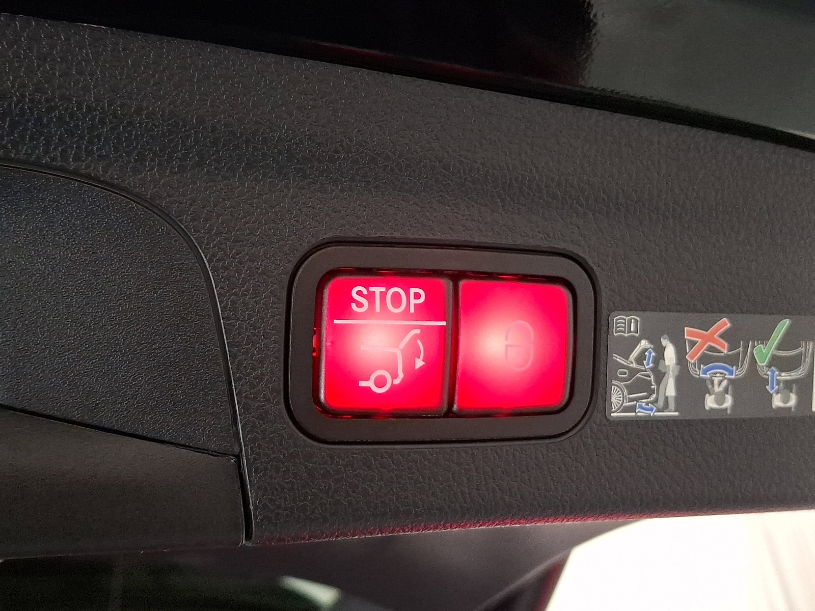 Used 2025 Mercedes-Benz GLE 450 4MATIC image 29