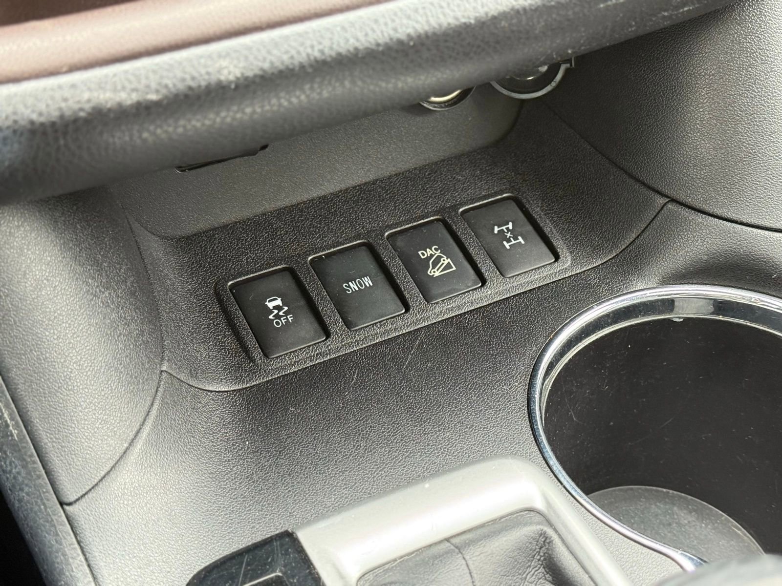 Used 2015 Toyota Highlander Limited image 34